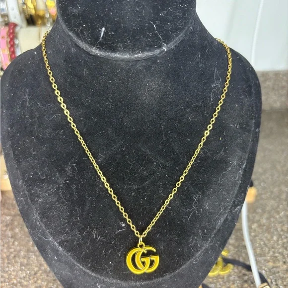 gg bronze marble golden Pendant Necklace - Picture 2 of 3